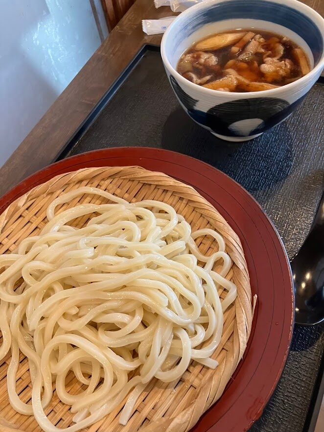 「肉汁うどん まえはら」
定番メニューをご紹介